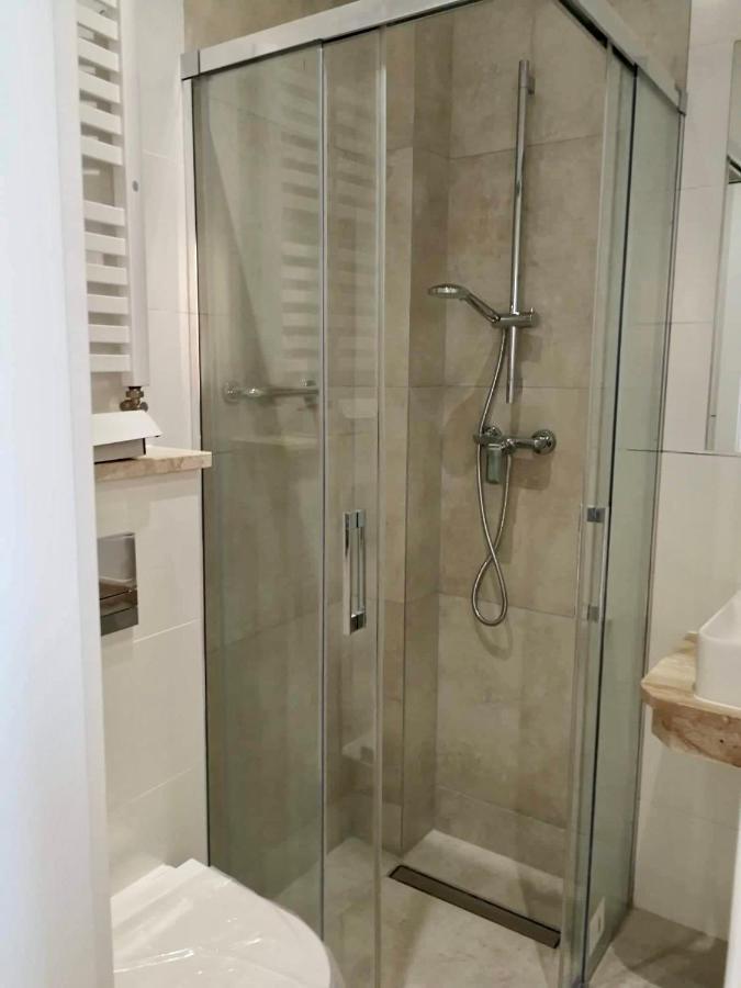 Hotel Piast Slupsk Bagian luar foto